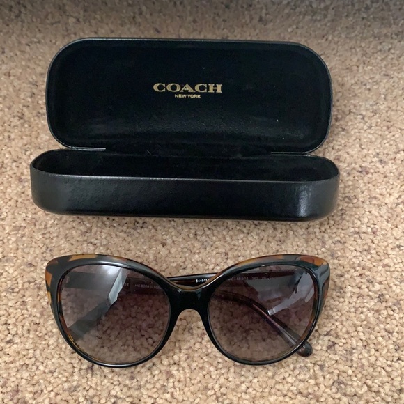 Coach Accessories - Coach tortoise shell colored sunglasses